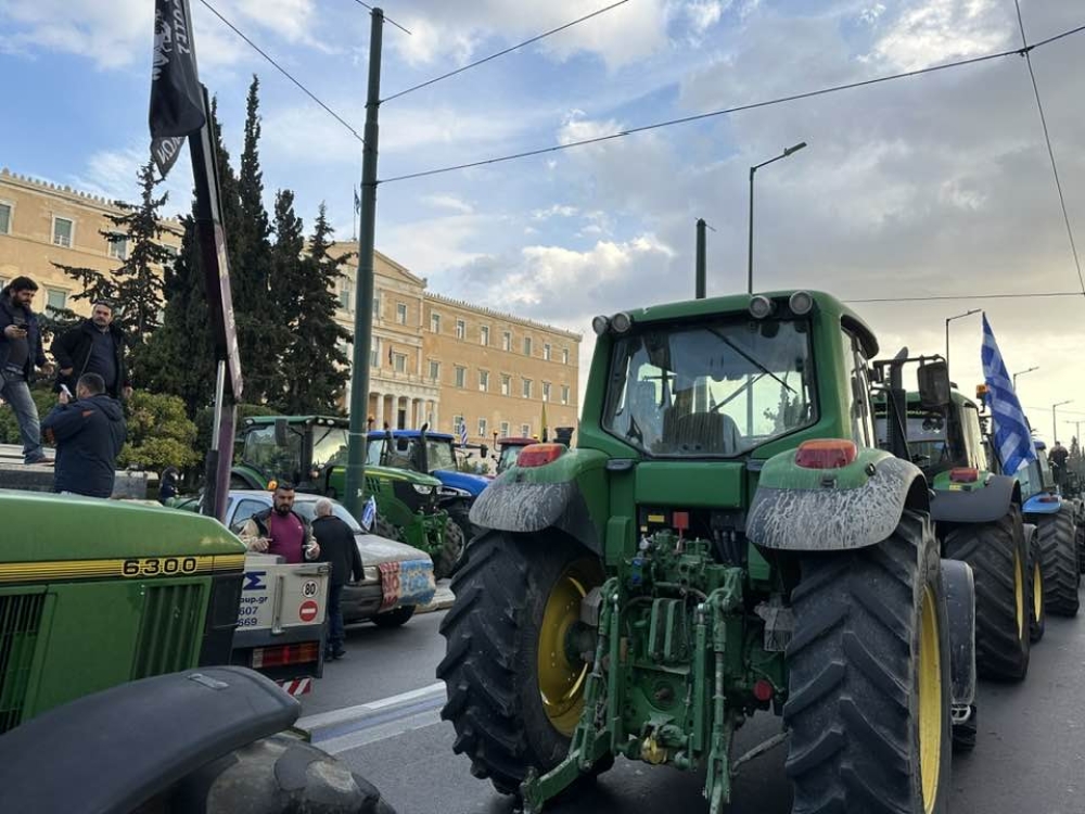 Στο Σύνταγμα για «μπλόκο» στην κατάρρευση οι Λάκωνες αγρότες