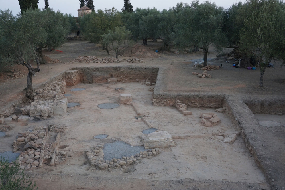 &Sigma;&tau;&omicron;&nu; &laquo;&pi;ά&gamma;&omicron;&raquo; &omicron; Ά&gamma;&iota;&omicron;&sigmaf; &Beta;&alpha;&sigma;ί&lambda;&epsilon;&iota;&omicron;&sigmaf; &Xi;&eta;&rho;&omicron;&kappa;&alpha;&mu;&pi;ί&omicron;&upsilon;