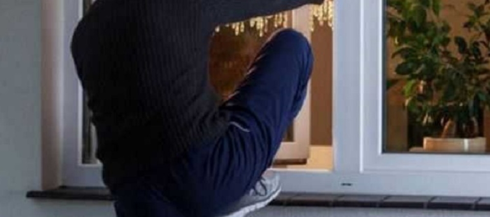 &Alpha;&nu;ή&lambda;&iota;&kappa;&omicron;&sigmaf; &omicron; &laquo;&mu;&pi;&omicron;&upsilon;&kappa;&alpha;&delta;ό&rho;&omicron;&sigmaf;&raquo; &sigma;&epsilon; &sigma;&pi;ί&tau;&iota; &sigma;&tau;&eta; &Sigma;&pi;ά&rho;&tau;&eta;