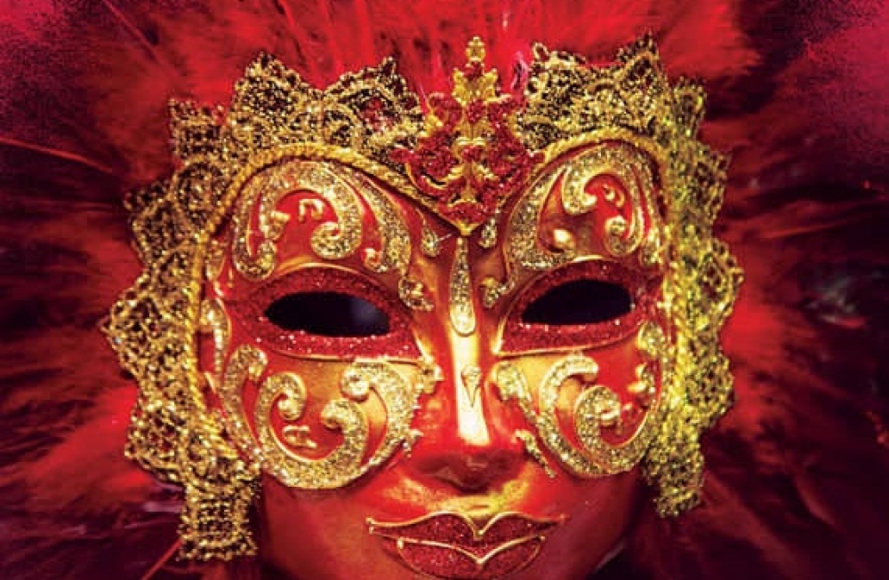 &Pi;ά&rho;&tau;&iota; &alpha;&pi;ό &beta;ό&lambda;&epsilon;ϊ &Sigma;&pi;&alpha;&rho;&tau;&iota;&alpha;&tau;&iota;&kappa;&omicron;ύ &kappa;&alpha;&iota; &mu;&pi;ά&sigma;&kappa;&epsilon;&tau; &Alpha;&Epsilon; &Sigma;&pi;ά&rho;&tau;&eta;!