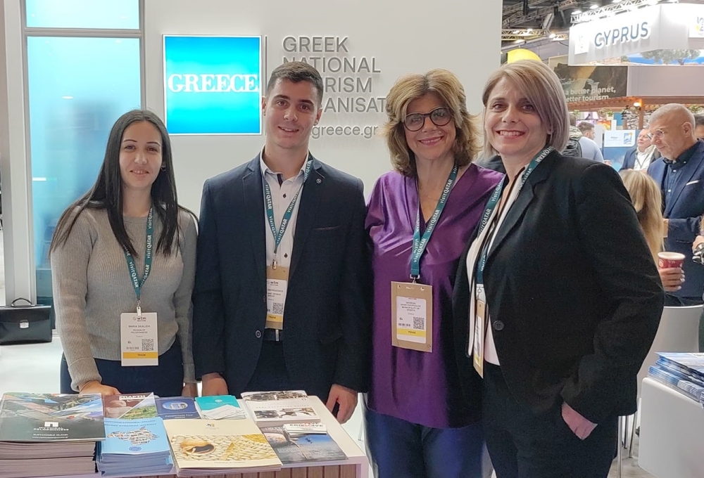 &Sigma;&tau;&eta;&nu; Έ&kappa;&theta;&epsilon;&sigma;&eta; &Tau;&omicron;&upsilon;&rho;&iota;&sigma;&mu;&omicron;ύ &tau;&omicron;&upsilon; &Lambda;&omicron;&nu;&delta;ί&nu;&omicron;&upsilon; &beta;&rho;έ&theta;&eta;&kappa;&epsilon; &omicron; &Delta;ή&mu;&omicron;&sigmaf; &Sigma;&pi;ά&rho;&tau;&eta;&sigmaf;