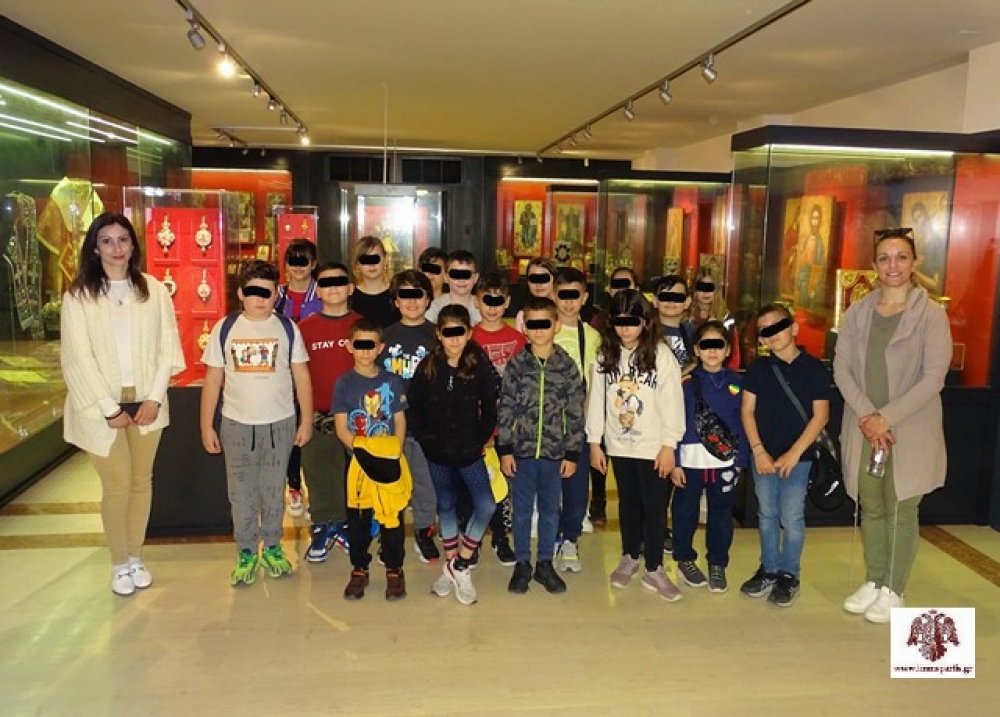 &Mu;&alpha;&theta;&eta;&tau;έ&sigmaf; &tau;&omicron;&upsilon; 3&omicron;&upsilon; &Delta;&eta;&mu;&omicron;&tau;&iota;&kappa;&omicron;ύ &Sigma;&chi;&omicron;&lambda;&epsilon;ί&omicron;&upsilon; &Sigma;&pi;ά&rho;&tau;&eta;&sigmaf; &sigma;&tau;&omicron; &Mu;&omicron;&upsilon;&sigma;&epsilon;ί&omicron; &Epsilon;&kappa;&kappa;&lambda;&eta;&sigma;&iota;&alpha;&sigma;&tau;&iota;&kappa;ή&sigmaf; &Tau;έ&chi;&nu;&eta;&sigmaf;