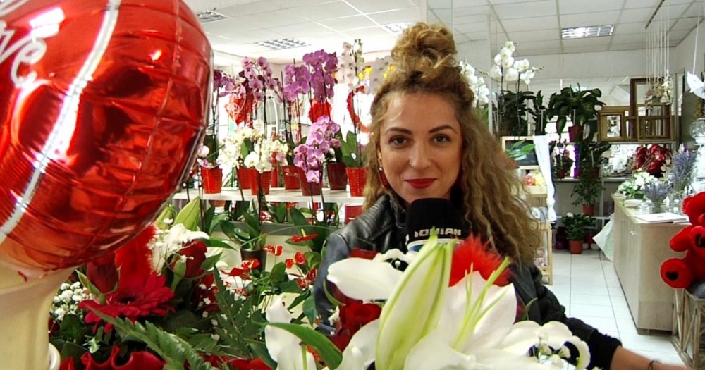 &Eta; &Sigma;&pi;ά&rho;&tau;&eta; &sigma;&tau;&alpha; &laquo;&kappa;ό&kappa;&kappa;&iota;&nu;&alpha; &gamma;&iota;&alpha; &tau;&eta;&nu; &Eta;&mu;έ&rho;&alpha; &tau;&omega;&nu; &Epsilon;&rho;&omega;&tau;&epsilon;&upsilon;&mu;έ&nu;&omega;&nu;! (VIDEO)