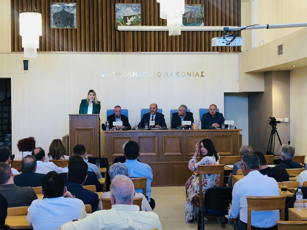 &Tau;&omicron; &Gamma;ύ&theta;&epsilon;&iota;&omicron; &epsilon;&pi;&iota;&sigma;&kappa;έ&phi;&tau;&eta;&kappa;&epsilon;  &omicron; &Gamma;&iota;ά&nu;&nu;&eta;&sigmaf; &Pi;ά&zeta;&iota;&omicron;&sigmaf;