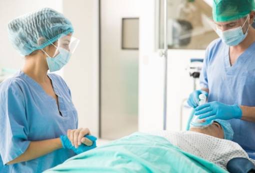 Ξεκινούν άμεσα τα δωρεάν απογευματινά χειρουργεία