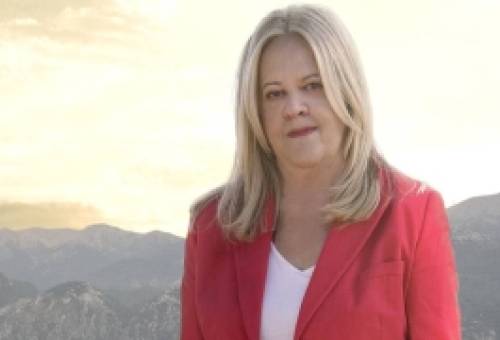 Ντία Τζανετέα για την Ημέρα Αγρότισσας: «Τιμάμε τη γυναίκα που στέκεται δυναμικά δίπλα στη γη»