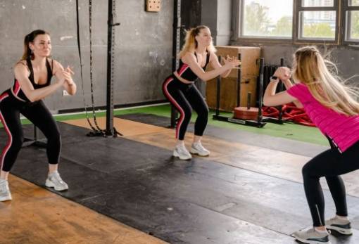 Pistol squat: Η απαιτητική άσκηση που «χτίζει» δυνατά πόδια και γλουτούς