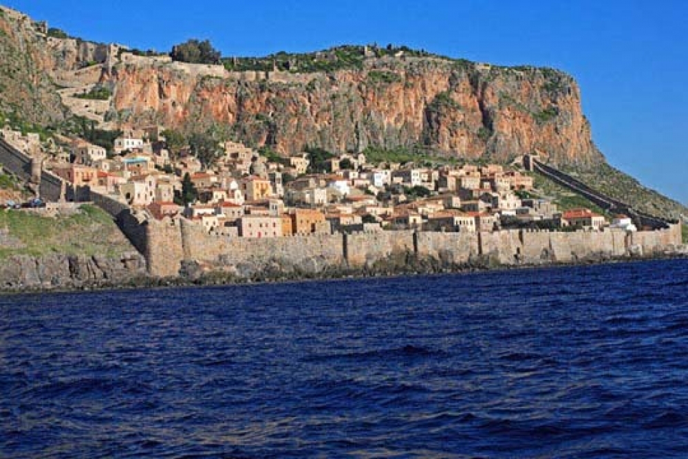 Προχωρά το έργο σταθεροποίησης των βράχων στην Καστροπολιτεία της Μονεμβασιάς