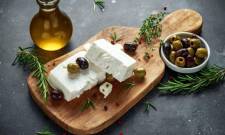 &Phi;έ&tau;&alpha; &kappa;&alpha;&iota; &epsilon;&lambda;&alpha;&iota;ό&lambda;&alpha;&delta;&omicron;: &Pi;ά&nu;&omega; &alpha;&pi;ό 2,1 &delta;&iota;&sigma;. &epsilon;&upsilon;&rho;ώ &eta; &alpha;&xi;ί&alpha; &tau;&omega;&nu; &epsilon;&xi;&alpha;&gamma;&omega;&gamma;ώ&nu; &tau;&omicron; 2025