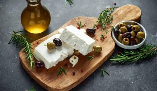 &Phi;έ&tau;&alpha; &kappa;&alpha;&iota; &epsilon;&lambda;&alpha;&iota;ό&lambda;&alpha;&delta;&omicron;: &Pi;ά&nu;&omega; &alpha;&pi;ό 2,1 &delta;&iota;&sigma;. &epsilon;&upsilon;&rho;ώ &eta; &alpha;&xi;ί&alpha; &tau;&omega;&nu; &epsilon;&xi;&alpha;&gamma;&omega;&gamma;ώ&nu; &tau;&omicron; 2025