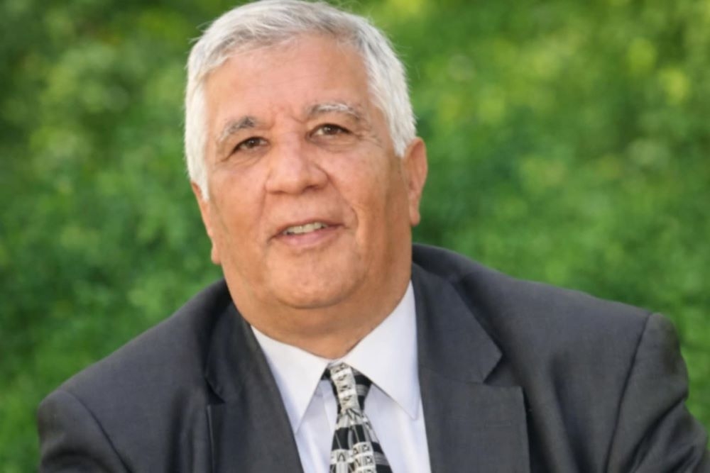 &Eta;. &Pi;&alpha;&nu;&alpha;&gamma;&iota;&omega;&tau;&alpha;&kappa;ά&kappa;&omicron;&sigmaf;: &laquo;Έ&mu;&mu;&epsilon;&sigma;&alpha; &epsilon;&pi;&iota;&chi;&epsilon;&iota;&rho;&epsilon;ί&tau;&alpha;&iota; &nu;&alpha; &delta;&iota;&alpha;&mu;&omicron;&rho;&phi;&omega;&theta;&epsilon;ί &pi;&omicron;&lambda;&iota;&tau;&iota;&kappa;ό &kappa;&lambda;ί&mu;&alpha;&raquo;