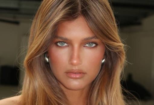 Marquise Layers: Το κούρεμα που χαρίζει όγκο, κίνηση και τέλειο face framing