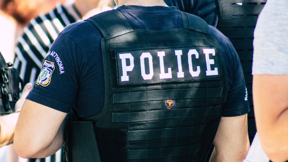 &Alpha;&pi;ά&nu;&tau;&eta;&sigma;&eta; &Lambda;&alpha;&mu;&pi;&rho;ό&pi;&omicron;&upsilon;&lambda;&omicron;&upsilon; &sigma;&epsilon; &Beta;&epsilon;&lambda;ό&pi;&omicron;&upsilon;&lambda;&omicron; &gamma;&iota;&alpha; &tau;&eta;&nu; &alpha;&sigma;&tau;&upsilon;&nu;ό&mu;&epsilon;&upsilon;&sigma;&eta; &sigma;&tau;&eta; &Lambda;&alpha;&kappa;&omega;&nu;ί&alpha;