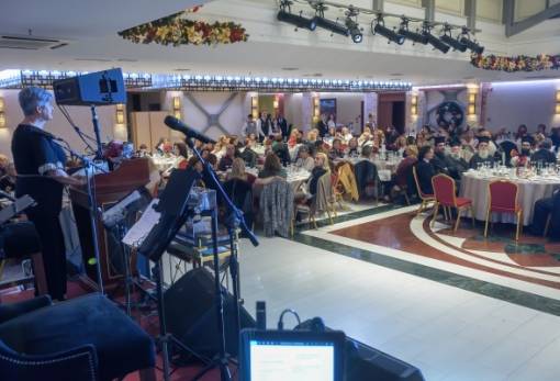 Μεγάλη συμμετοχή στη χριστουγεννιάτικη εκδήλωση του Φιλανθρωπικού Συλλόγου Κυριών Σπάρτης «Οι Άγιοι Ανάργυροι»