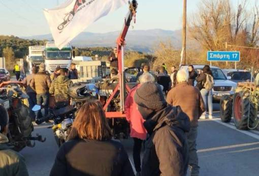 Απόβαση με τρακτέρ στη Σπάρτη αποφάσισαν οι Λάκωνες αγρότες