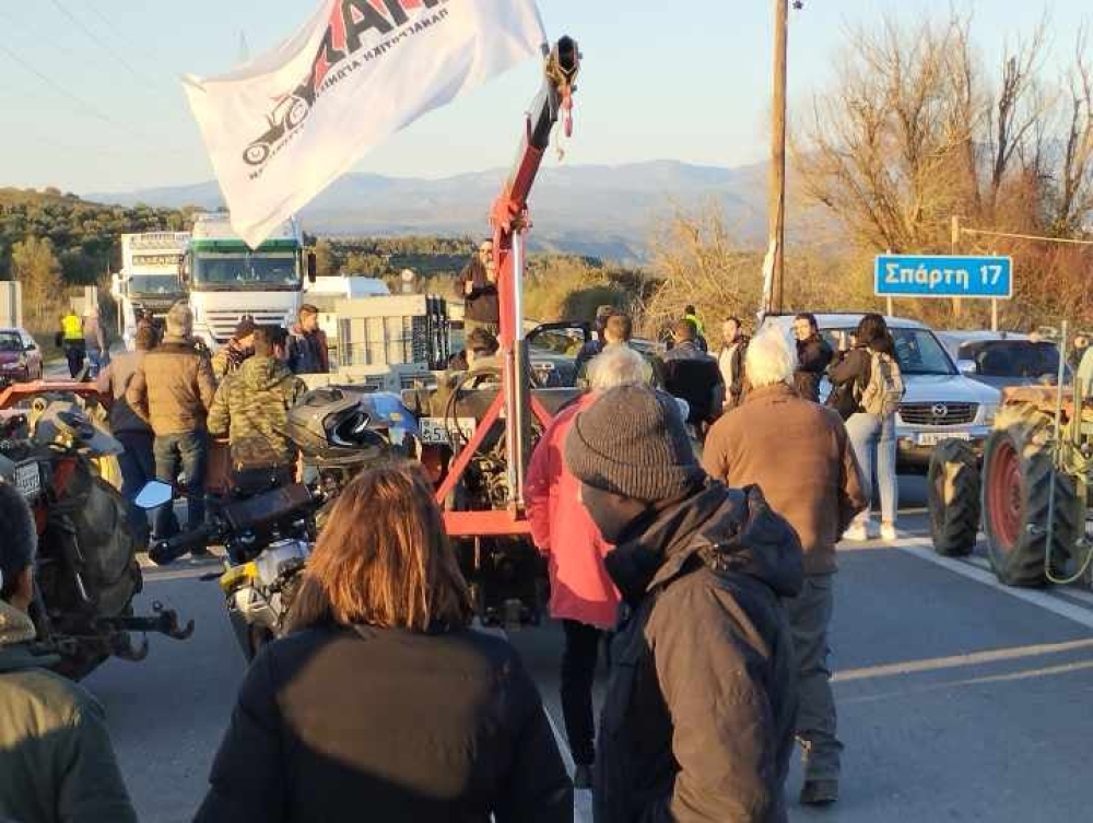 Απόβαση με τρακτέρ στη Σπάρτη αποφάσισαν οι Λάκωνες αγρότες