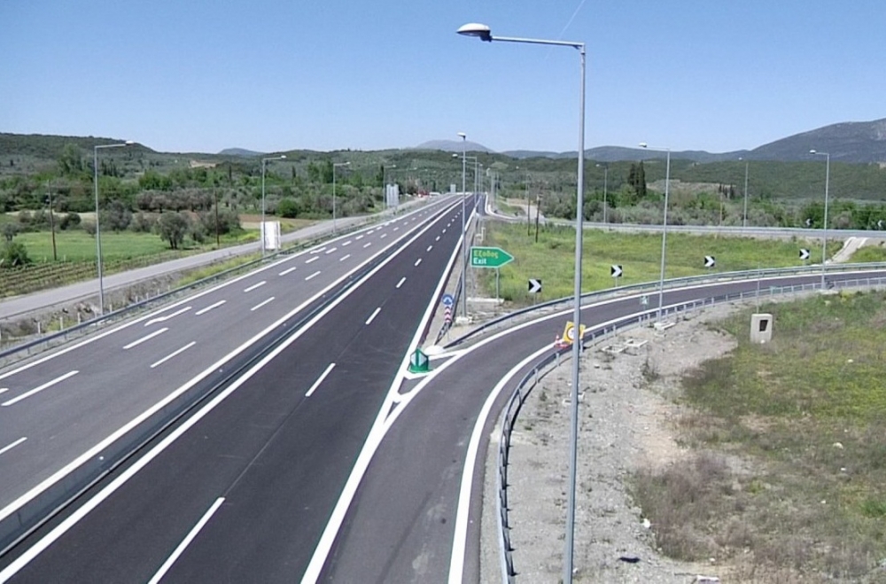 &laquo;&Alpha;&lambda;&mu;&upsilon;&rho;ό&raquo; &tau;&omicron; &tau;&alpha;&xi;ί&delta;&iota; &mu;έ&sigma;&omega; &tau;&omicron;&upsilon; &Lambda;&epsilon;ύ&kappa;&tau;&rho;&omicron;-&Sigma;&pi;ά&rho;&tau;&eta; (&Alpha;&nu;&alpha;&lambda;&upsilon;&tau;&iota;&kappa;ά &omicron;&iota; &tau;&iota;&mu;έ&sigmaf;)