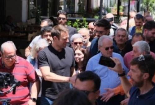 Ο Στέφανος Κασσελάκης εγκαινιάζει τα γραφεία του Κινήματος Δημοκρατίας στη Σπάρτη