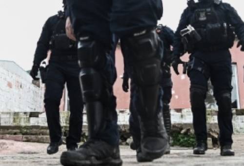 Με υπόβαθρο το επεισόδιο με τους πυροβολισμούς στις Αμύκλες