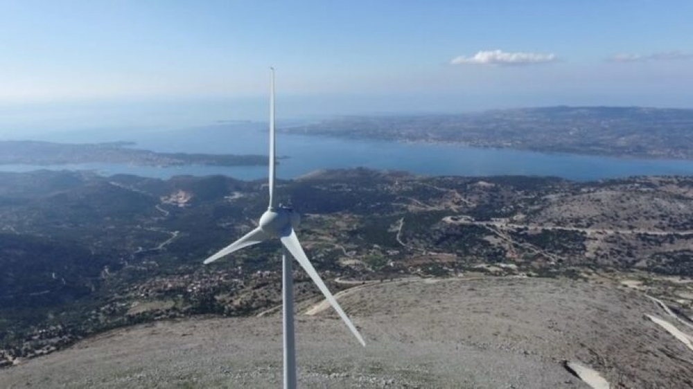 &laquo;&Omicron; &theta;&rho;&upsilon;&lambda;&iota;&kappa;ό&sigmaf; &Kappa;&alpha;&beta;&omicron;&mu;&alpha;&lambda;&iota;ά&sigmaf; &alpha;&pi;&epsilon;&iota;&lambda;&epsilon;ί&tau;&alpha;&iota;&raquo;