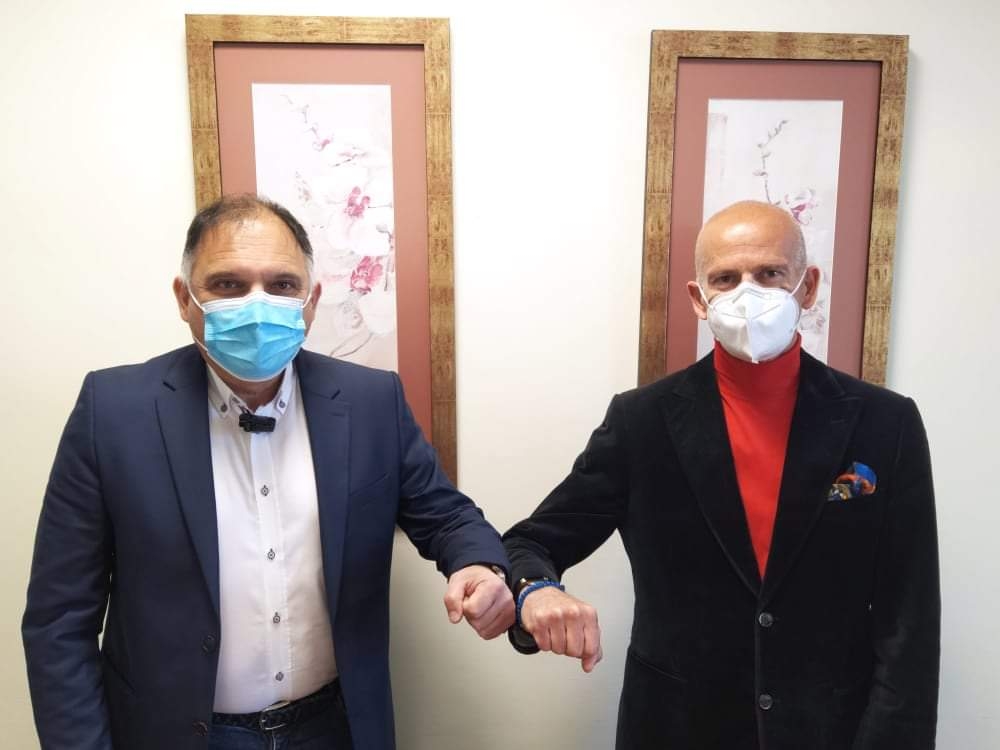 Ο Νεοκλής Κρητικός στα γραφεία της Πρωτοβάθμιας Εκπαίδευσης Λακωνίας