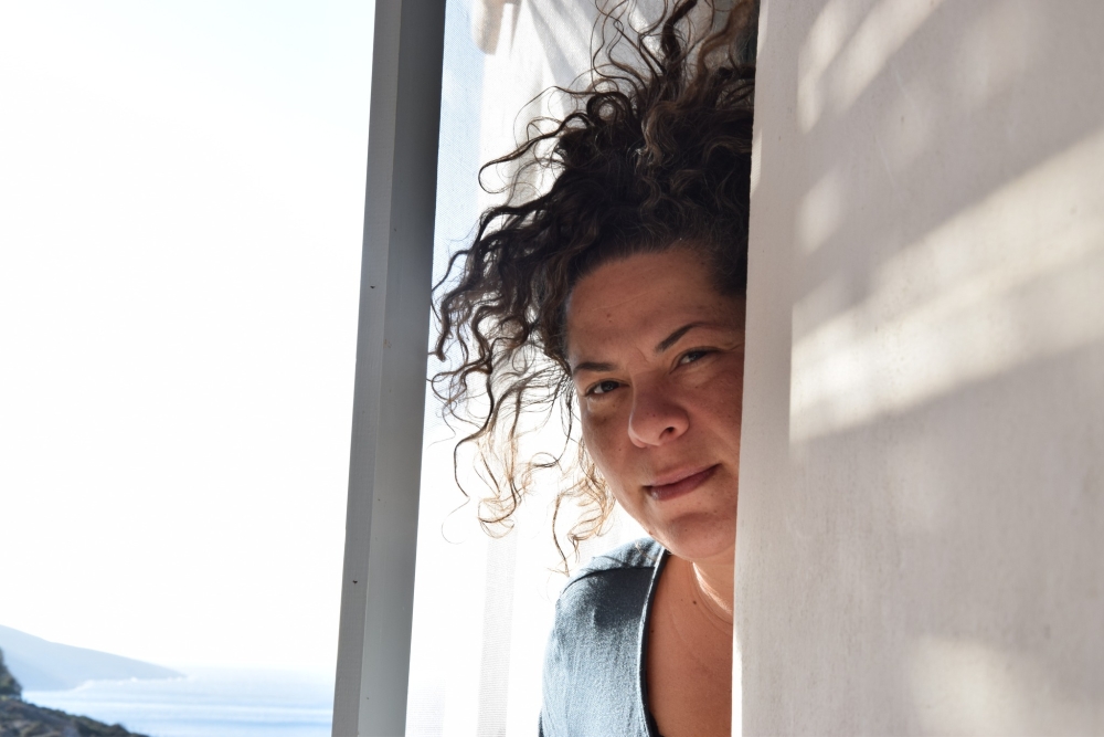 &Mu;&alpha;&tau;&omicron;ύ&lambda;&alpha; &Zeta;&alpha;&mu;ά&nu;&eta; live &sigma;&tau;&eta; &Mu;&omicron;&nu;&epsilon;&mu;&beta;&alpha;&sigma;&iota;ά: &Mu;&iota;&alpha; &mu;&alpha;&gamma;&iota;&kappa;ή &sigma;&upsilon;&nu;&alpha;&upsilon;&lambda;ί&alpha; &sigma;&tau;&eta; &sigma;&kappa;&iota;ά &tau;&omicron;&upsilon; &beta;&rho;ά&chi;&omicron;&upsilon;