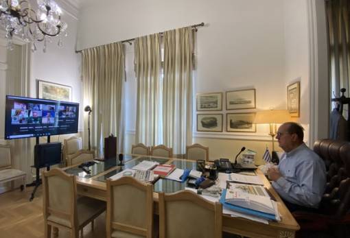 «Το κεντρικό σύστημα δεν θέλει την περιφερειακή αυτοδιοίκηση»