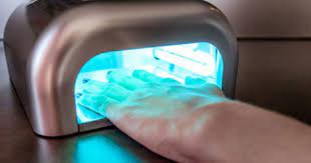 &Mu;&alpha;&nu;&iota;&kappa;&iota;&omicron;ύ&rho;: &Kappa;ί&nu;&delta;&upsilon;&nu;&omicron;&sigmaf; &kappa;&alpha;&rho;&kappa;ί&nu;&omicron;&upsilon; &alpha;&pi;ό &tau;&alpha; &laquo;&phi;&omicron;&upsilon;&rho;&nu;ά&kappa;&iota;&alpha;&raquo; &nu;&upsilon;&chi;&iota;ώ&nu;;