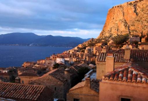 Η Μονεμβασιά στους δημοφιλέστερους προορισμούς της Πρωτομαγιάς