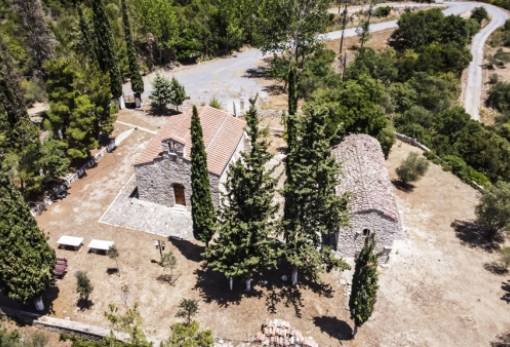 Πανηγυρίζει η Μονή Παναγίας Βρεσθενιτίσσης