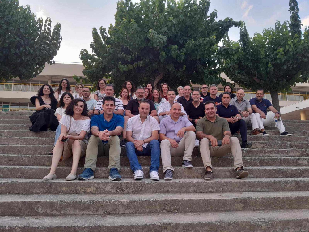 Έσμιξαν ξανά και «γύρισαν» στα παλιά οι απόφοιτοι 1991 του 2ου Λυκείου Σπάρτης