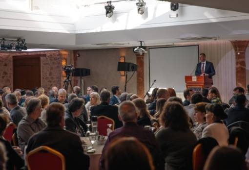 Εορταστικό κλίμα στην κοπή βασιλόπιτας της παράταξης «ΣΠΑΡΤΗ ΜΑΖΙ»