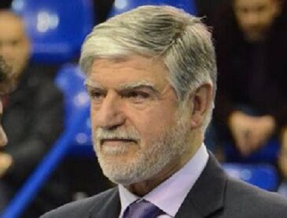 Έ&kappa;&lambda;&epsilon;&iota;&sigma;&epsilon; &tau;&omicron; &phi;ύ&lambda;&lambda;&omicron; &zeta;&omega;ή&sigmaf; &tau;&omicron;&upsilon; &sigma;&tau;&upsilon;&lambda;&omicron;&beta;ά&tau;&eta; &tau;&omicron;&upsilon; &pi;&epsilon;&lambda;&omicron;&pi;&omicron;&nu;&nu;&eta;&sigma;&iota;&alpha;&kappa;&omicron;ύ &mu;&pi;ά&sigma;&kappa;&epsilon;&tau; &Iota;. &Kappa;&omicron;&upsilon;&tau;&rho;&alpha;&phi;&omicron;ύ&rho;&eta;