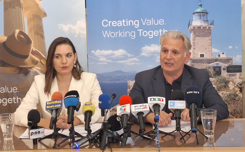 Έ&nu;&alpha;&sigmaf; &pi;&rho;&omicron;&omicron;&rho;&iota;&sigma;&mu;ό&sigmaf;, &mu;ί&alpha; &tau;&alpha;&upsilon;&tau;ό&tau;&eta;&tau;&alpha; &eta; &Pi;&epsilon;&lambda;&omicron;&pi;ό&nu;&nu;&eta;&sigma;&omicron;&sigmaf;