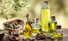 &Sigma;&tau;&omicron; &Phi;&epsilon;&sigma;&tau;&iota;&beta;ά&lambda; &Epsilon;&lambda;&alpha;&iota;&omicron;&lambda;ά&delta;&omicron;&upsilon; &amp; &Epsilon;&lambda;&iota;ά&sigmaf; &sigma;&tau;&eta;&nu; &Kappa;&rho;ή&tau;&eta; &eta; &Pi;&epsilon;&rho;&iota;&phi;έ&rho;&epsilon;&iota;&alpha; &Pi;&epsilon;&lambda;&omicron;&pi;&omicron;&nu;&nu;ή&sigma;&omicron;&upsilon;