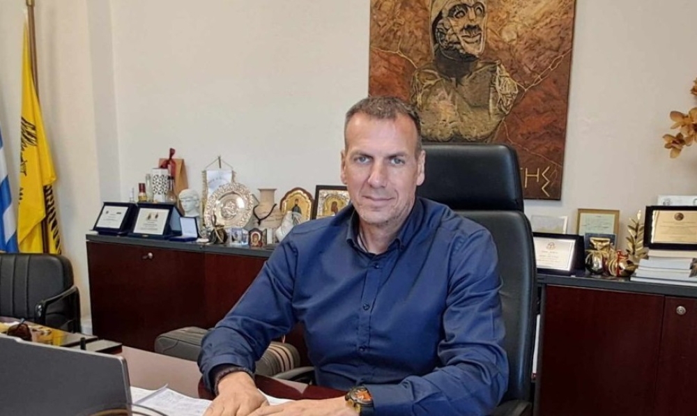 Δέχεται ευχές για τη γιορτή του ο Μιχάλης Βακαλόπουλος