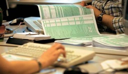 &Epsilon;&phi;&omicron;&rho;ί&alpha;: &Tau;&iota; &pi;&rho;έ&pi;&epsilon;&iota; &nu;&alpha; &tau;&alpha;&kappa;&tau;&omicron;&pi;&omicron;&iota;&eta;&theta;&epsilon;ί &pi;&rho;&iota;&nu; &tau;&omicron; &nu;έ&omicron; έ&tau;&omicron;&sigmaf;