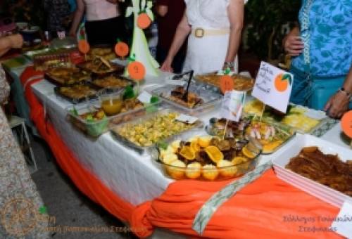 Η Στεφανιά σερβίρει για 34η χρονιά το «νέκταρ» της εξωστρέφειας