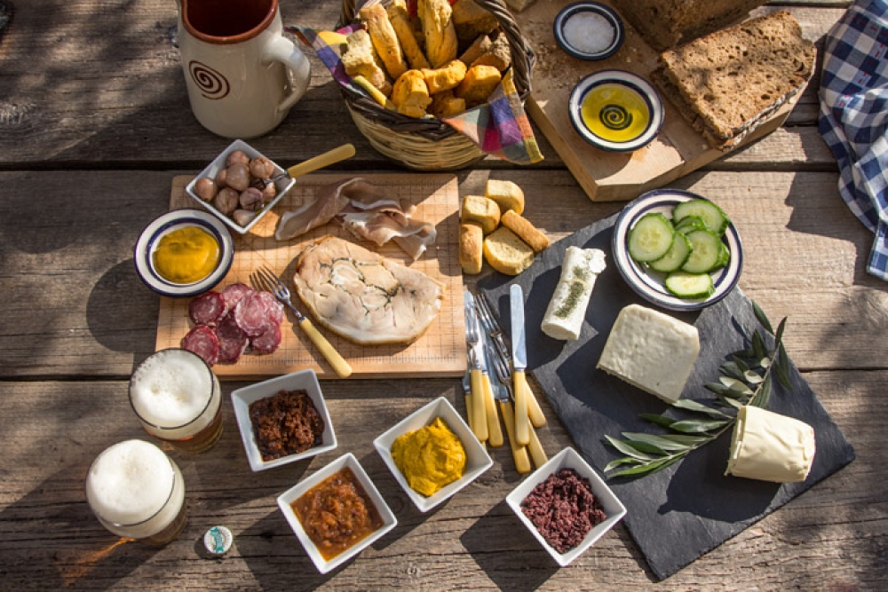 &Kappa;ά&lambda;&epsilon;&sigma;&mu;&alpha; &gamma;&iota;&alpha; &pi;&rho;&omicron;&beta;&omicron;&lambda;ή &tau;&omega;&nu; &tau;&omicron;&pi;&iota;&kappa;ώ&nu; &pi;&rho;&omicron;ϊό&nu;&tau;&omega;&nu; &sigma;&tau;&omicron; &phi;&epsilon;&sigma;&tau;&iota;&beta;ά&lambda; &gamma;&alpha;&sigma;&tau;&rho;&omicron;&nu;&omicron;&mu;ί&alpha;&sigmaf; &Gamma;&epsilon;&rho;&alpha;&kappa;ί&omicron;&upsilon;