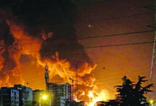 «Από τη φούσκα της πράσινης ενέργειας στον τρόμο των πυρηνικών εργοστασίων»