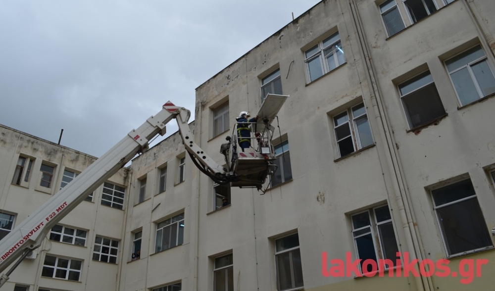 &Epsilon;&pi;&iota;&chi;&epsilon;&iota;&rho;&eta;&sigma;&iota;&alpha;&kappa;ά &pi;ά&nu;&omicron;&pi;&lambda;&omicron; &gamma;&iota;&alpha; &pi;&iota;&theta;&alpha;&nu;ή &kappa;&rho;ί&sigma;&eta; &tau;&omicron; &Nu;&omicron;&sigma;&omicron;&kappa;&omicron;&mu;&epsilon;ί&omicron; &Sigma;&pi;ά&rho;&tau;&eta;&sigmaf;(&Phi;&Omega;&Tau;&Omicron;-VIDEO)