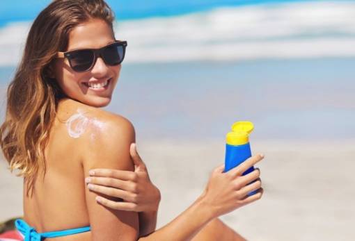 Μήπως ξεχνάς αυτά τα σημεία όταν βάζεις αντηλιακό;