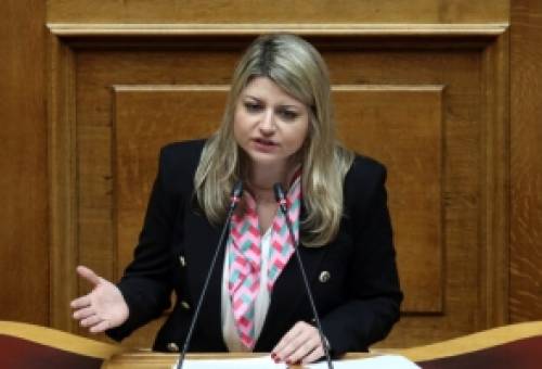 Γρηγοράκου: «Επιτακτική ανάγκη για έλεγχο γεφυριών, καθαρισμό ρεμάτων και τεχνικές λύσεις στις Αιγιές»