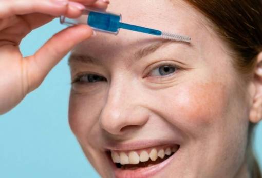 Φυσικό σπιτικό λαδάκι για πιο πυκνά φρύδια
