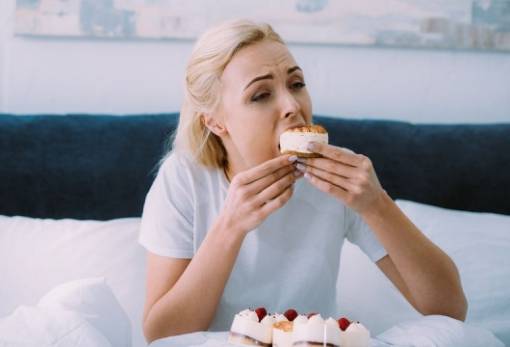 Tips για να μην χαλάς τη διατροφή σου κάθε φορά που τρως έξω