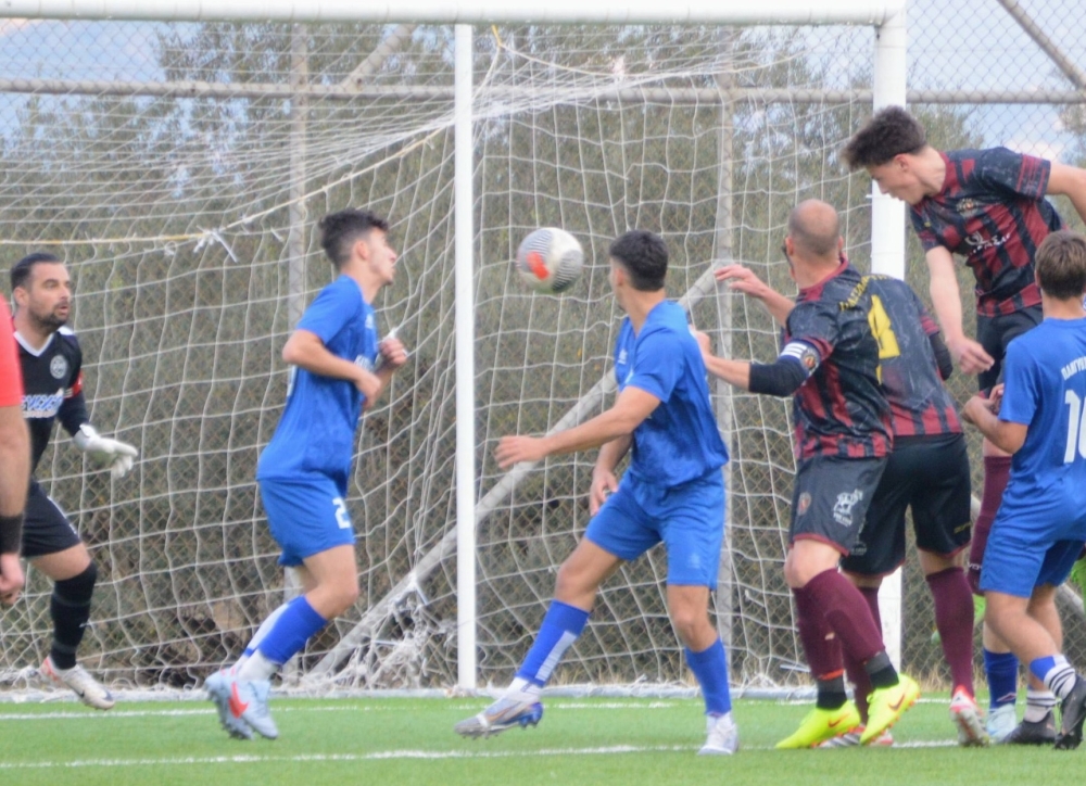 &Kappa;ύ&pi;&epsilon;&lambda;&lambda;&omicron; &Lambda;&alpha;&kappa;&omega;&nu;ί&alpha;&sigmaf;: &Sigma;&tau;&alpha; &eta;&mu;&iota;&tau;&epsilon;&lambda;&iota;&kappa;ά &omicron; &Pi;&Alpha;&Sigma; &Sigma;&pi;ά&rho;&tau;&eta;&sigmaf; &alpha;&pi;&omicron;&kappa;&lambda;&epsilon;ί&omicron;&nu;&tau;&alpha;&sigmaf; &tau;&omicron;&nu; &Pi;&alpha;&nu;&gamma;&upsilon;&theta;&epsilon;&alpha;&tau;&iota;&kappa;ό