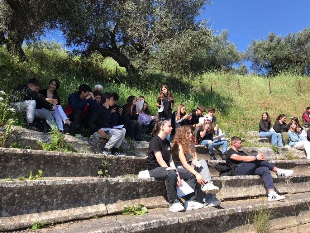 «Διάζωμα»: Προς «υιοθεσία» και φέτος από σχολεία τα αρχαία θέατρα Σπάρτης και Γυθείου