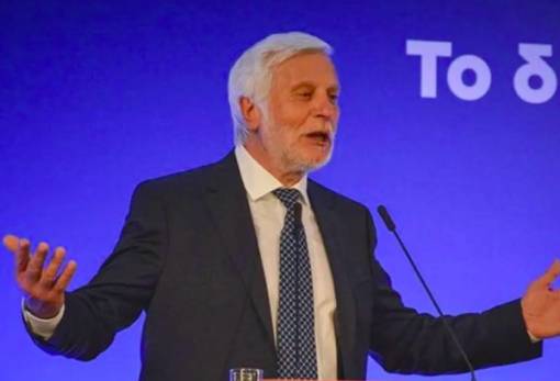 Τατούλης κατά Περιφερειακής Αρχής: Συμβούλια διακοσμητικά και αποφάσεις πίσω από κλειστές πόρτες