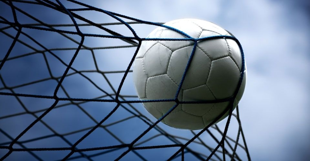 &Beta;΄ &Kappa;&alpha;&tau;&eta;&gamma;&omicron;&rho;ί&alpha; &Lambda;&alpha;&kappa;&omega;&nu;ί&alpha;&sigmaf;: &laquo;Έ&beta;&rho;&epsilon;&xi;&epsilon;&raquo; &gamma;&kappa;&omicron;&lambda; &sigma;&tau;&omicron;&nu; &Alpha;΄ Ό&mu;&iota;&lambda;&omicron;, &alpha;&mu;&epsilon;&tau;ά&beta;&lambda;&eta;&tau;&eta; &eta; &kappa;&omicron;&rho;&upsilon;&phi;ή &sigma;&tau;&omicron;&nu; &Beta;΄ Ό&mu;&iota;&lambda;&omicron;