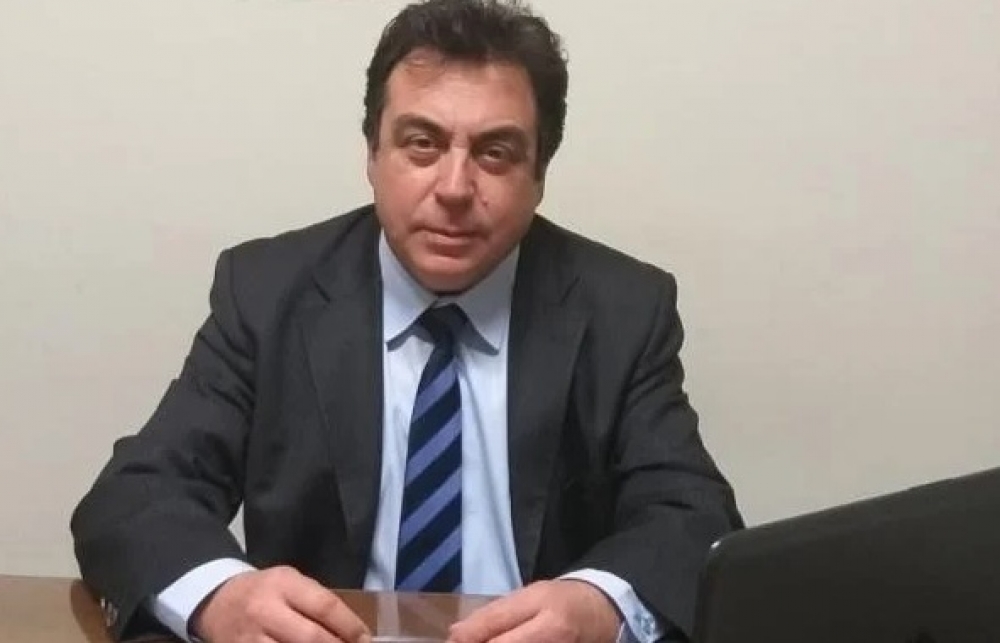 &laquo;&Beta;ό&mu;&beta;&alpha;&raquo;: &laquo;&Nu;&alpha; &sigma;&tau;&alpha;&mu;&alpha;&tau;ή&sigma;&epsilon;&iota; &eta; &mu;&epsilon;&tau;&alpha;&phi;&omicron;&rho;ά &alpha;&pi;&omicron;&rho;&rho;&iota;&mu;&mu;ά&tau;&omega;&nu; &tau;&eta;&sigmaf; &Sigma;&pi;ά&rho;&tau;&eta;&sigmaf; &sigma;&tau;&eta;&nu; &Eta;&lambda;&epsilon;ί&alpha;&raquo;